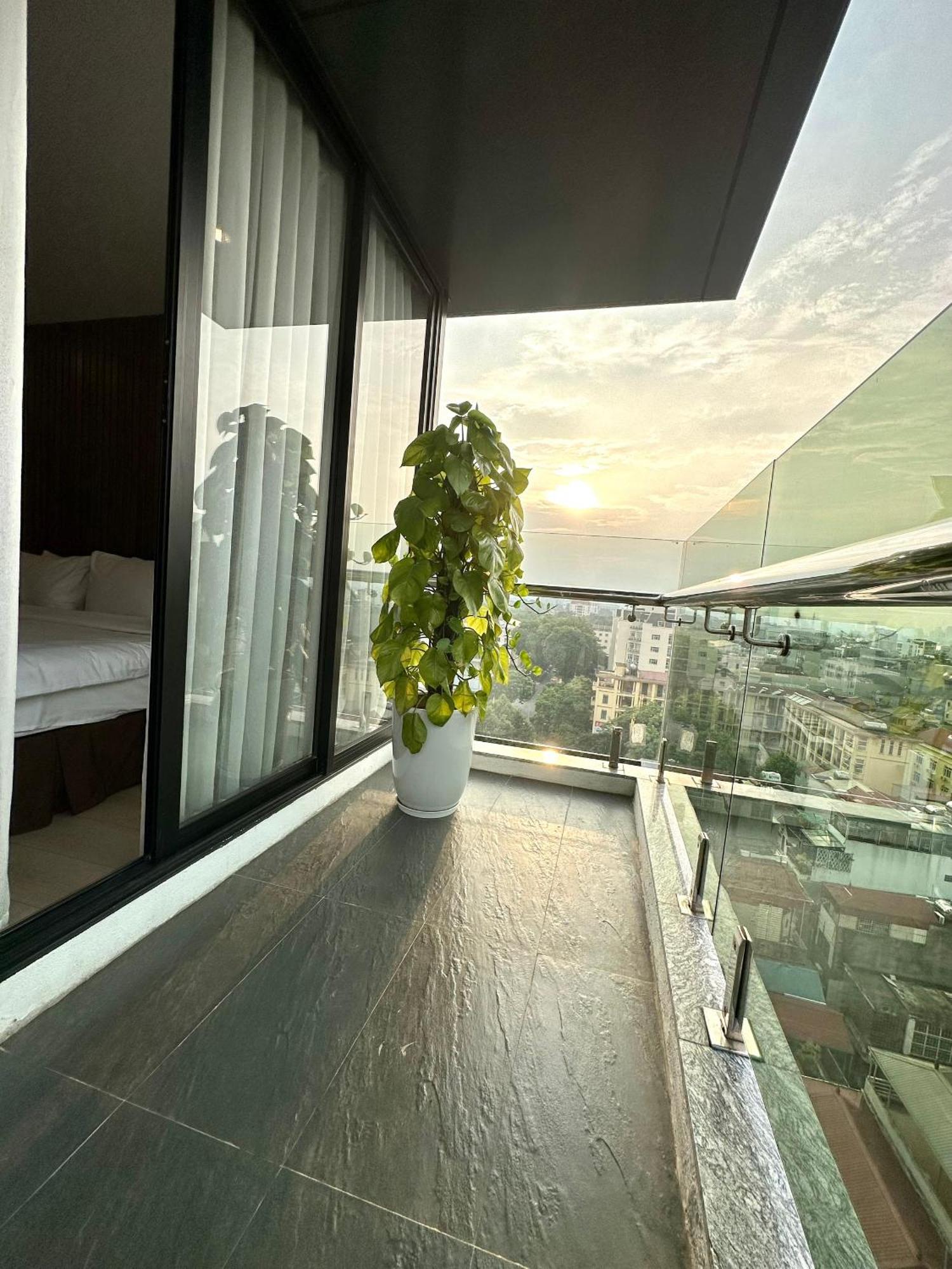 Hnc Premier Hotel & Residences Hanoi Eksteriør bilde